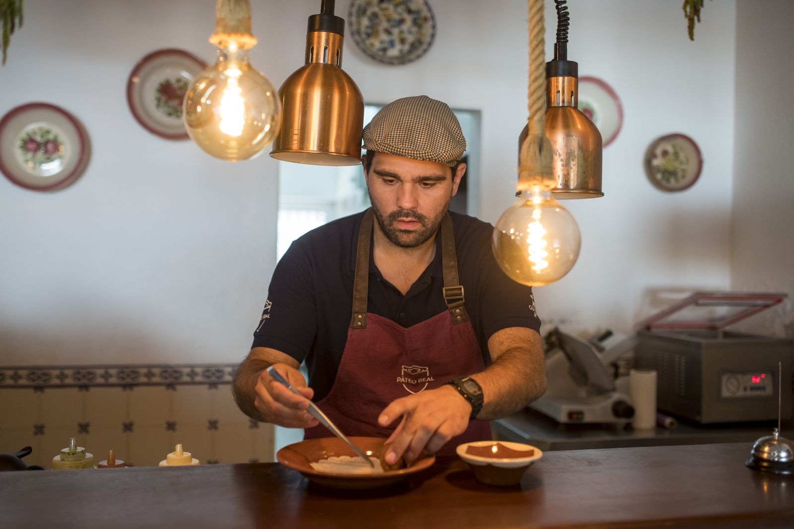Croquetes de carne cozida — empratamento